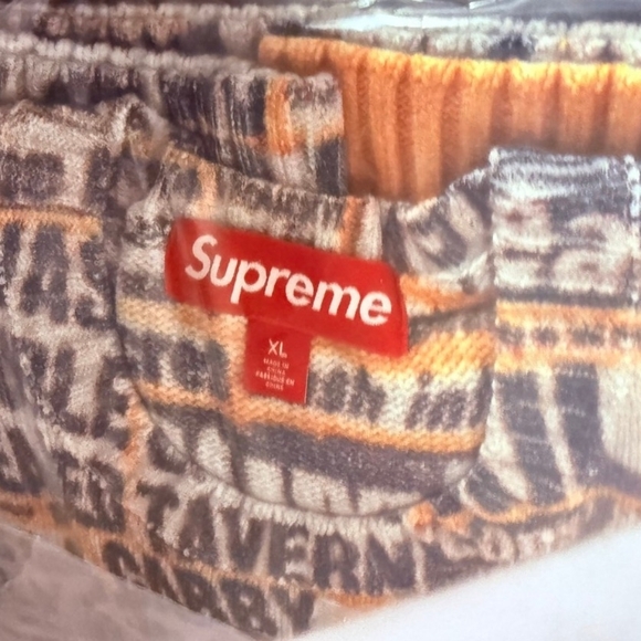 Supreme Dash Snow Crewneck Sweater Size: XL - Picture 2 of 2